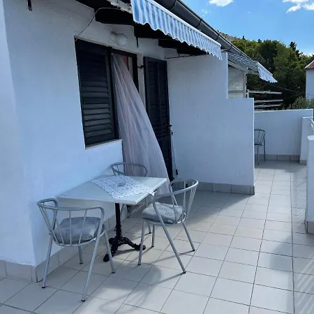 Ficurin Apartment *