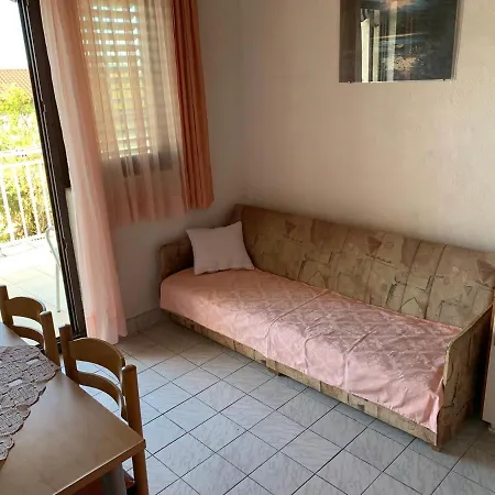 Apartment Ficurin