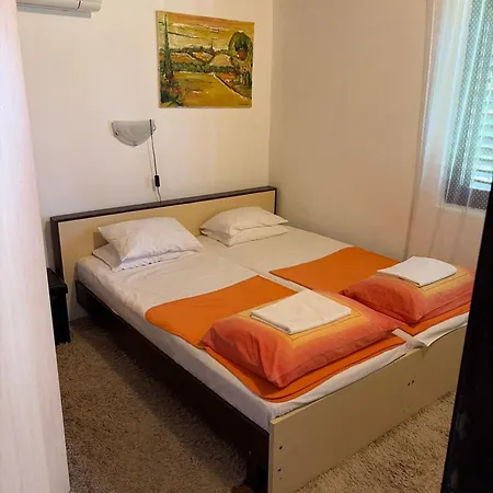 Ficurin Apartament Starigrad Paklenica